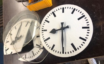 Restaurierung der Uhr