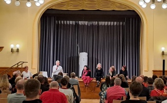 Publikumsgespräch im Anschluss an die Theatervorstellung