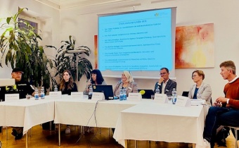 Ansicht der Teilnehmenden der Diskussionsrunde in der Tagesklinik Lahr 